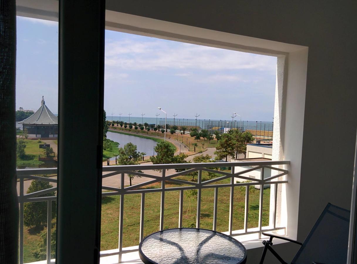 Paradise Apartment Батумі Екстер'єр фото